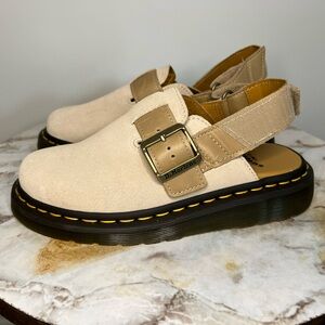 Doc Martens Jorge II Beige Clogs Women’s US 5 NWOT